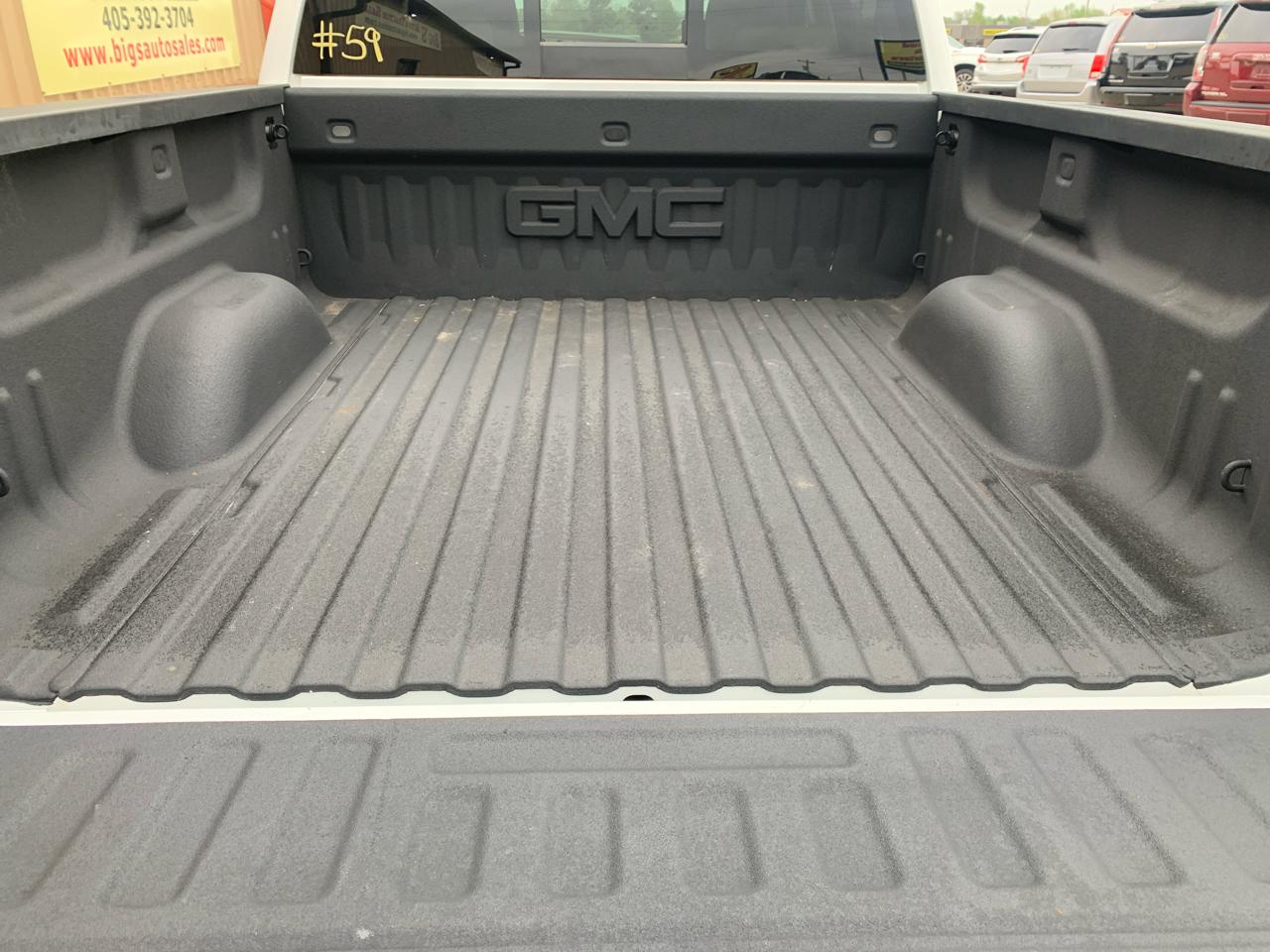 GMC Sierra 1500 4WD Crew Cab 143.5" SLT 2017