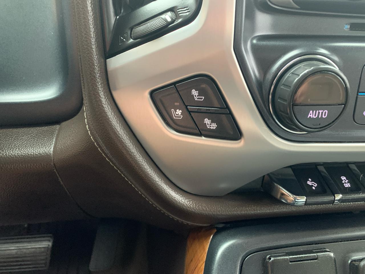 GMC Sierra 1500 4WD Crew Cab 143.5" SLT 2017