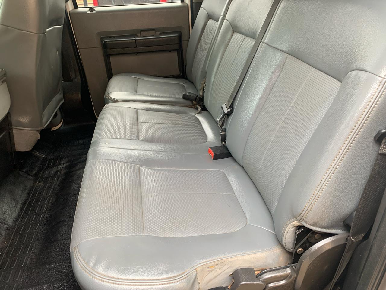 Ford Super Duty F-350 DRW 4WD Crew Cab 172" XL 2014