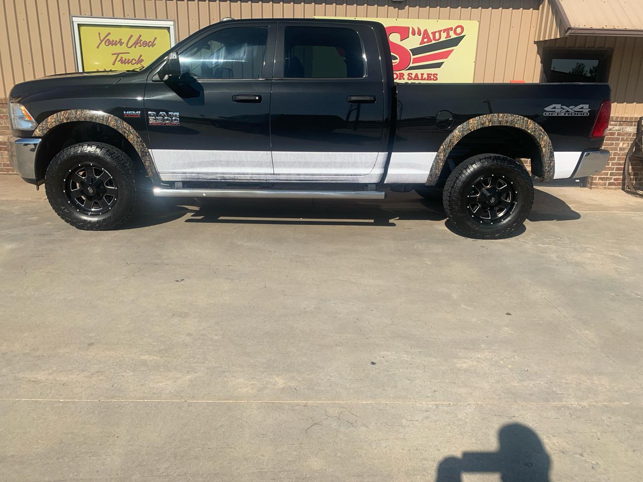 RAM 2500 Tradesman 4x4 Crew Cab 6'4" Box 2018