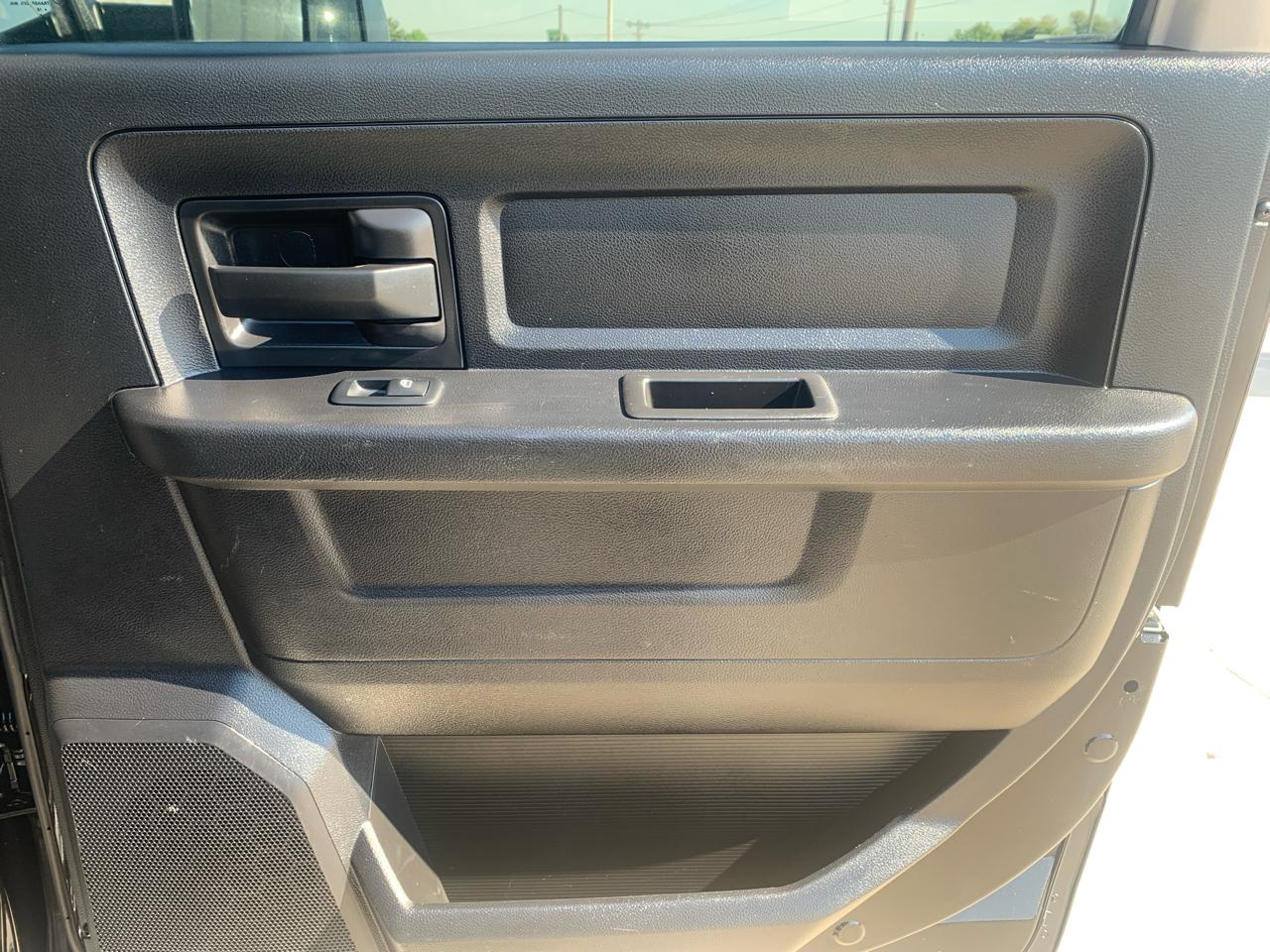 RAM 2500 Tradesman 4x4 Crew Cab 6'4" Box 2018