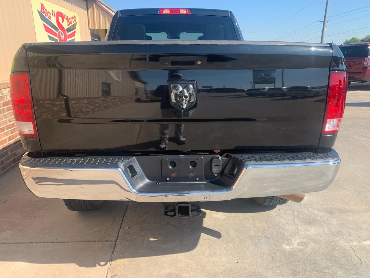RAM 2500 Tradesman 4x4 Crew Cab 6'4" Box 2018