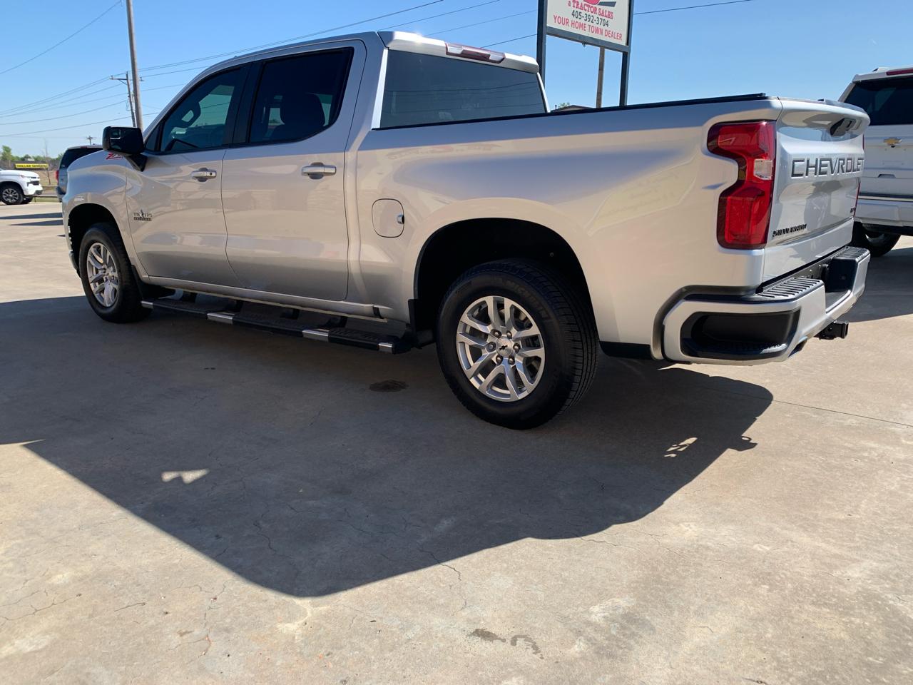 Chevrolet Silverado 1500 4WD Crew Cab 147" RST 2021