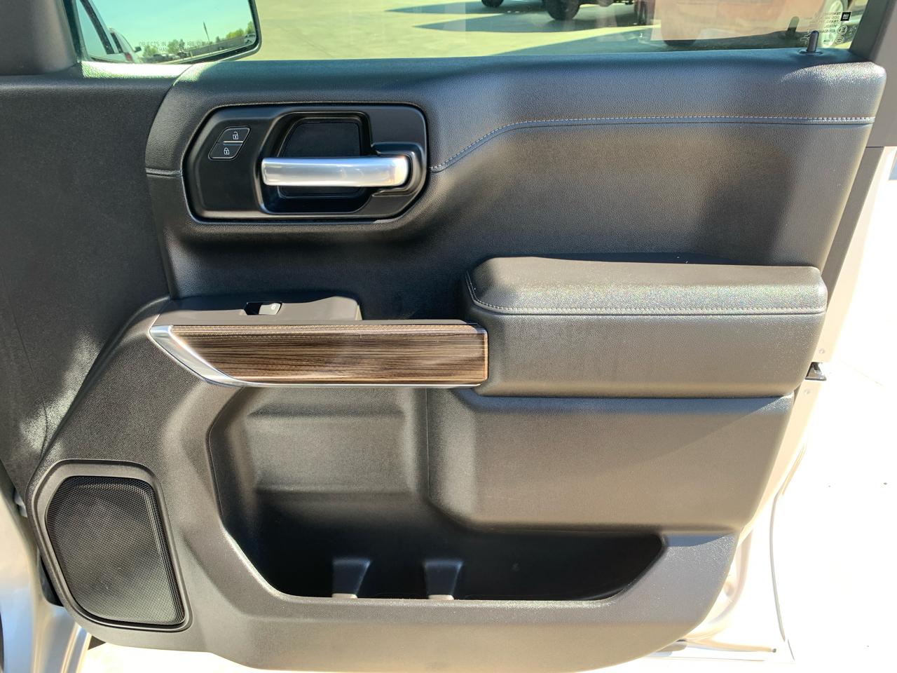 Chevrolet Silverado 1500 4WD Crew Cab 147" RST 2021