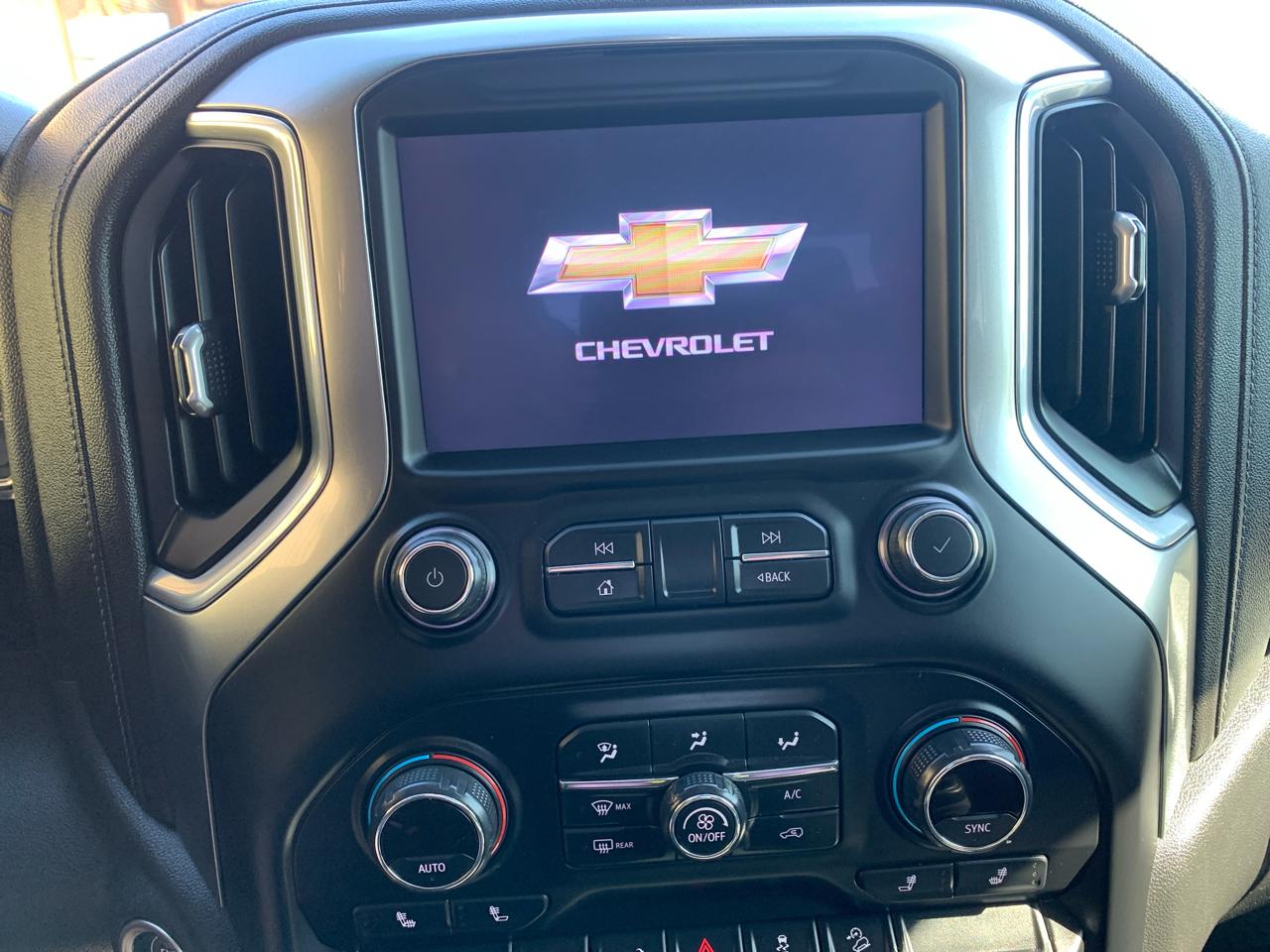 Chevrolet Silverado 1500 4WD Crew Cab 147" RST 2021