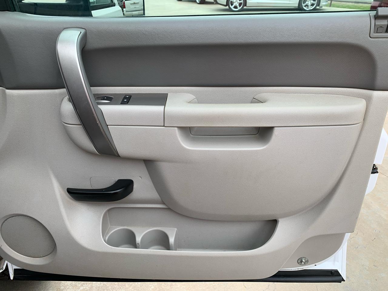 Chevrolet Silverado 2500HD 4WD Reg Cab 133.7" Work Truck 2013