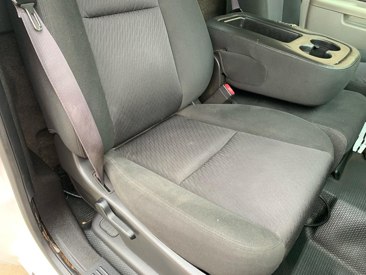 Chevrolet Silverado 2500HD 4WD Reg Cab 133.7" Work Truck 2013