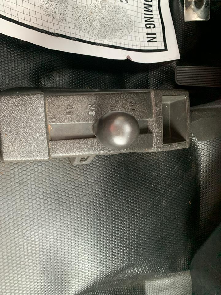 Chevrolet Silverado 2500HD 4WD Reg Cab 133.7" Work Truck 2013