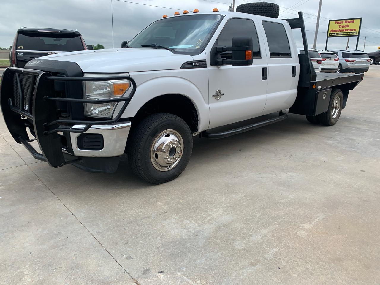 Ford Super Duty F-350 DRW 4WD Crew Cab 176" WB 60" CA XL 2015