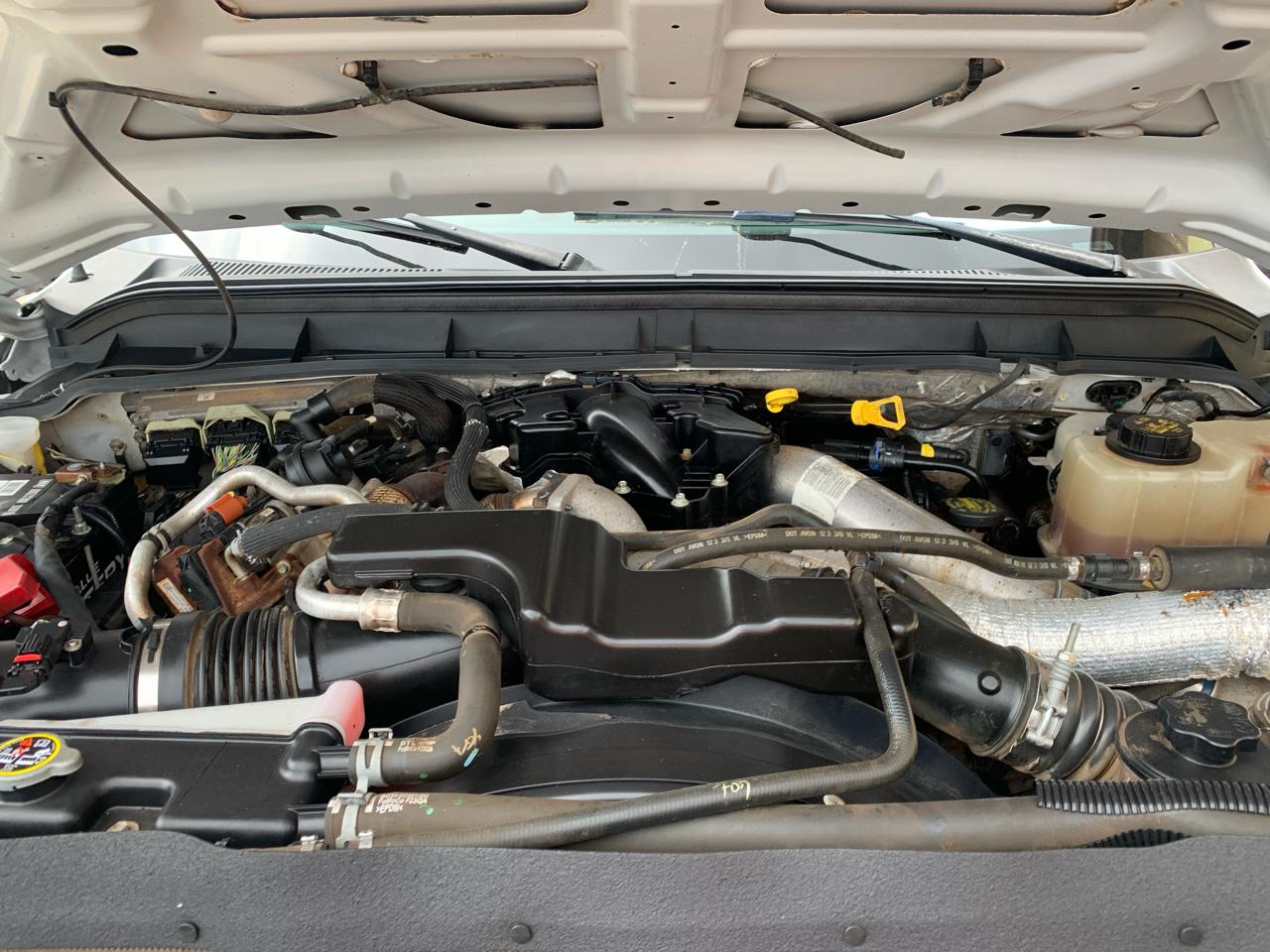 Ford Super Duty F-350 DRW 4WD Crew Cab 176" WB 60" CA XL 2015