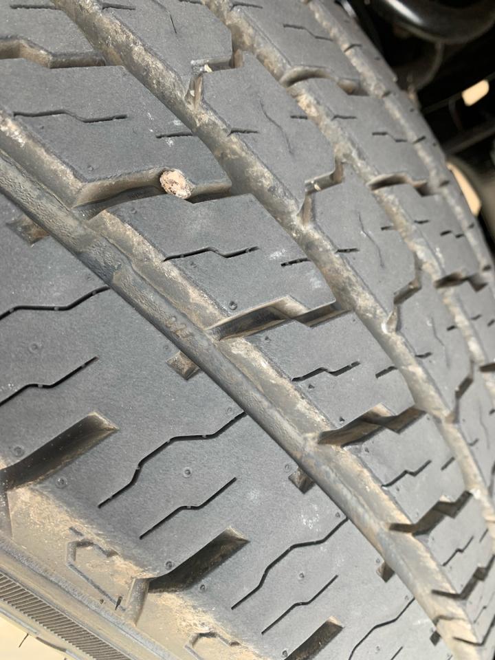 Ford Super Duty F-350 DRW 4WD Crew Cab 176" WB 60" CA XL 2015