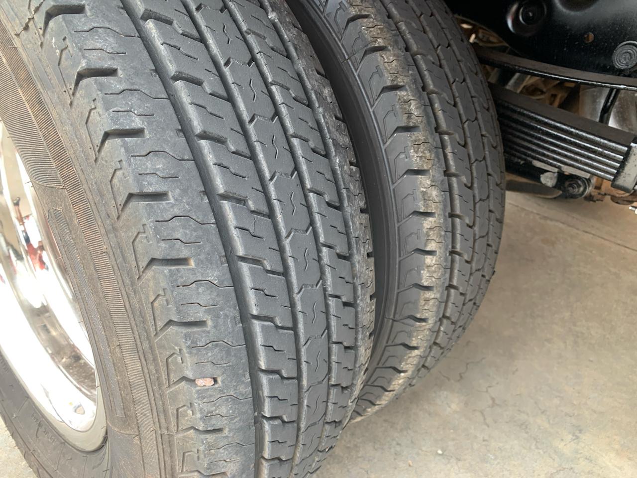 Ford Super Duty F-350 DRW 4WD Crew Cab 176" WB 60" CA XL 2015