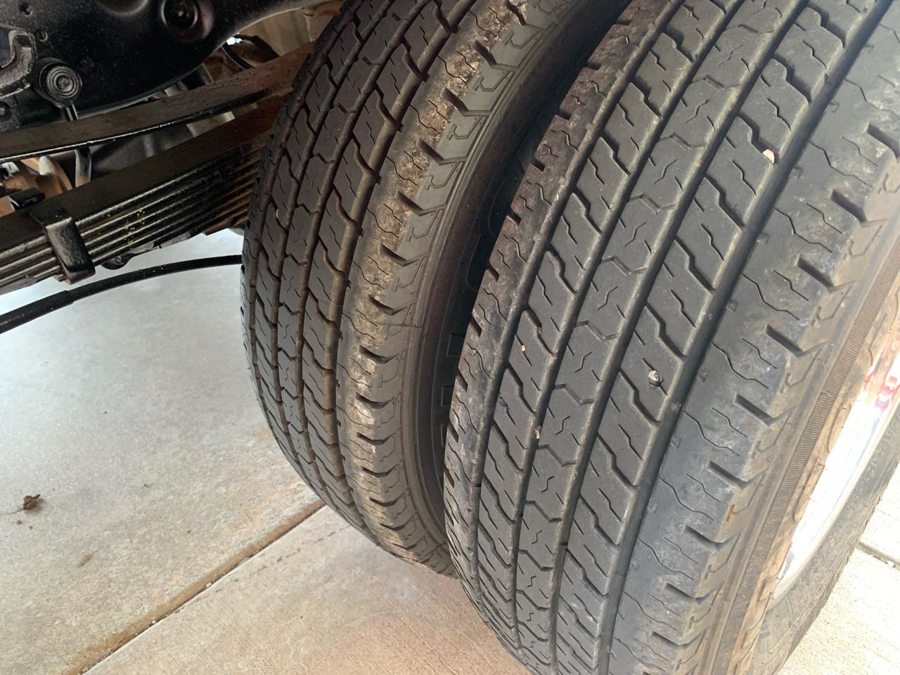 Ford Super Duty F-350 DRW 4WD Crew Cab 176" WB 60" CA XL 2015