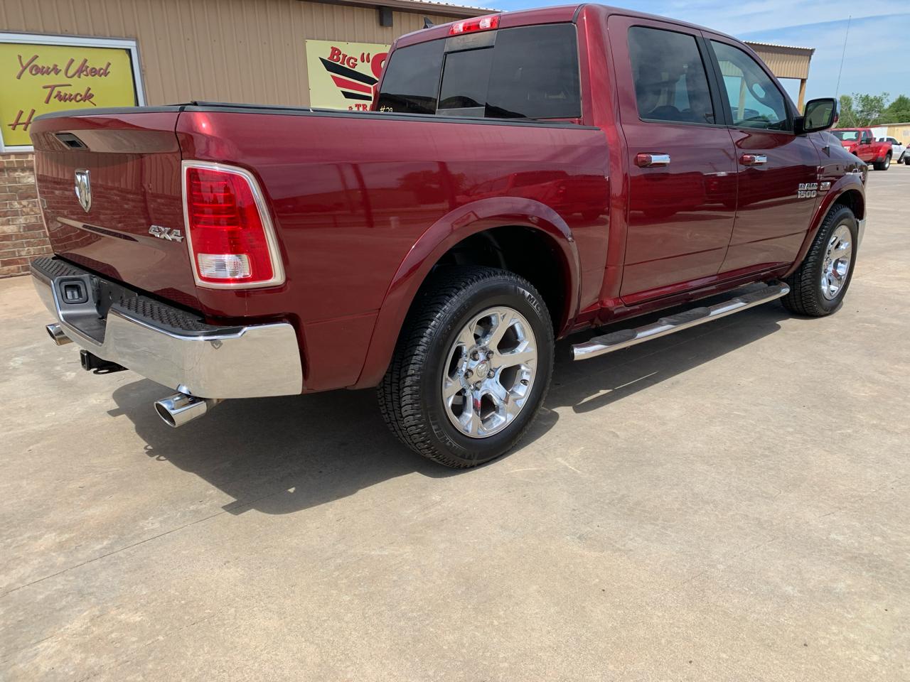 RAM 1500 Laramie 4x4 Crew Cab 5'7" Box 2017