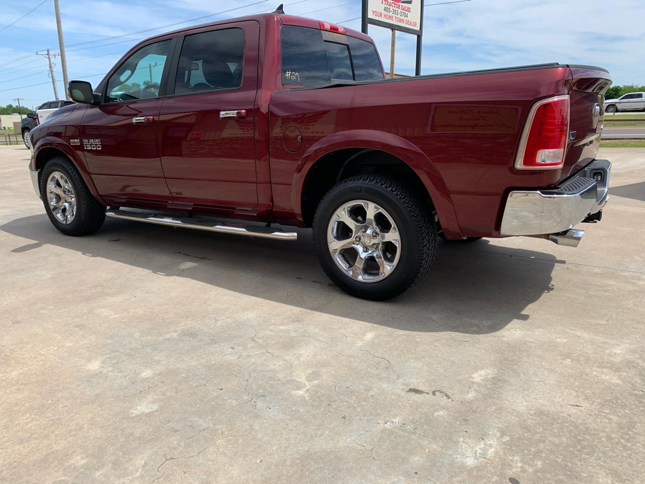 RAM 1500 Laramie 4x4 Crew Cab 5'7" Box 2017