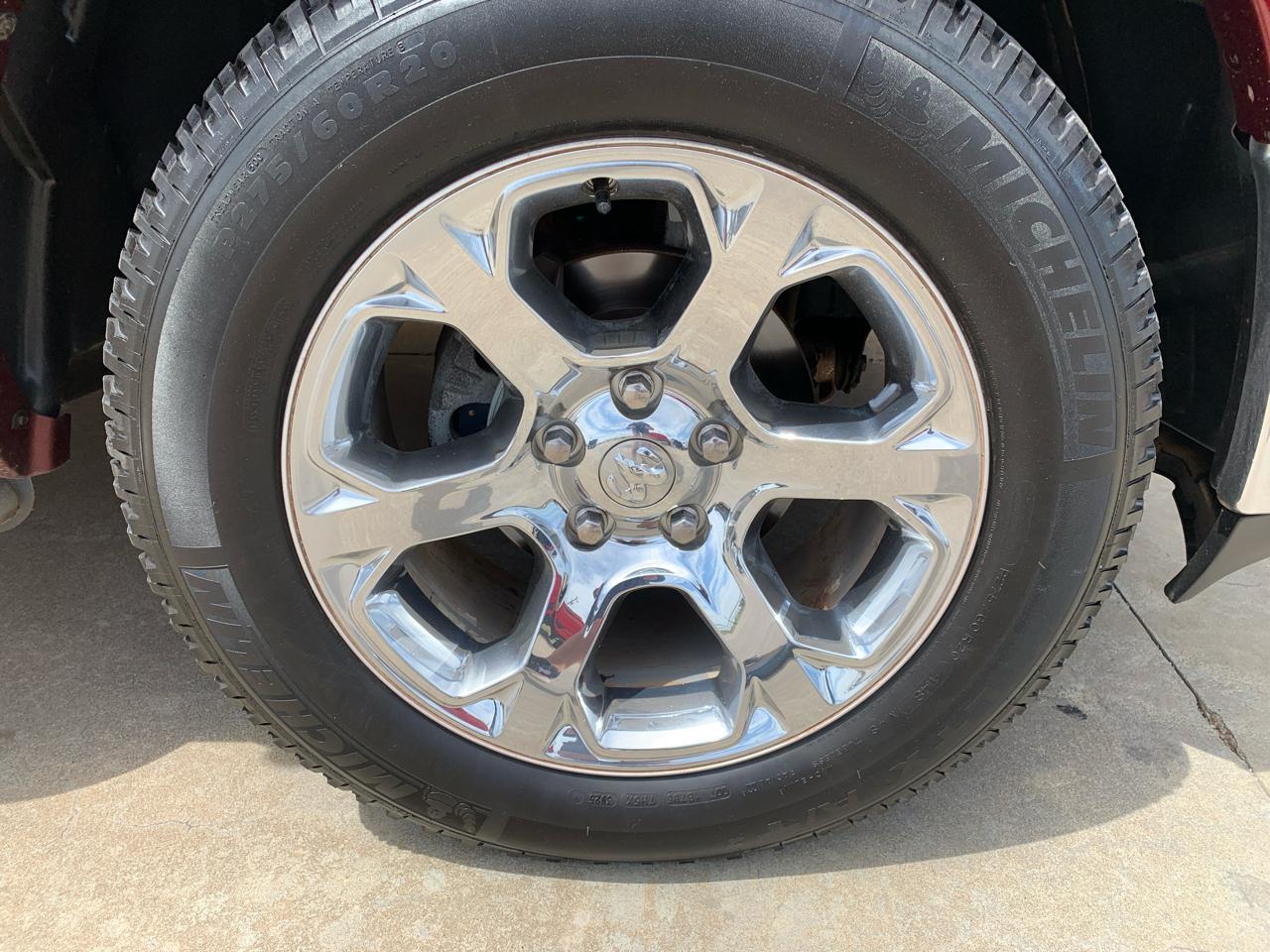 RAM 1500 Laramie 4x4 Crew Cab 5'7" Box 2017