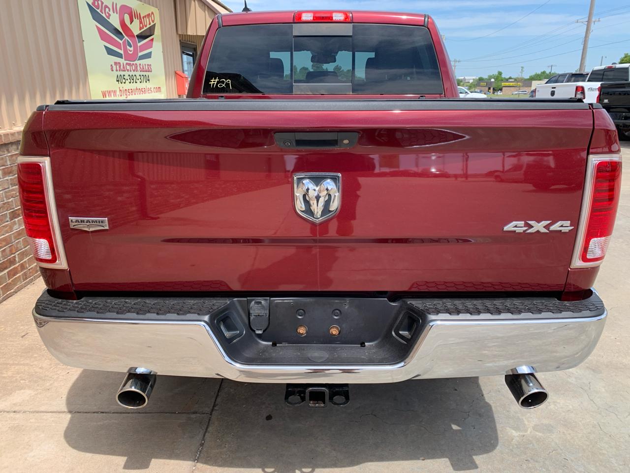 RAM 1500 Laramie 4x4 Crew Cab 5'7" Box 2017