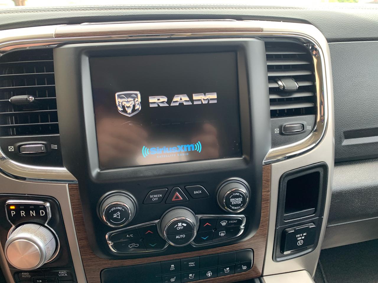 RAM 1500 Laramie 4x4 Crew Cab 5'7" Box 2017