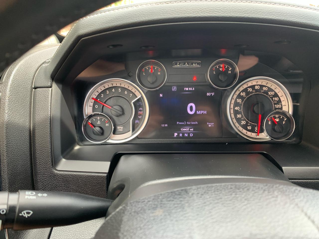 RAM 1500 Laramie 4x4 Crew Cab 5'7" Box 2017