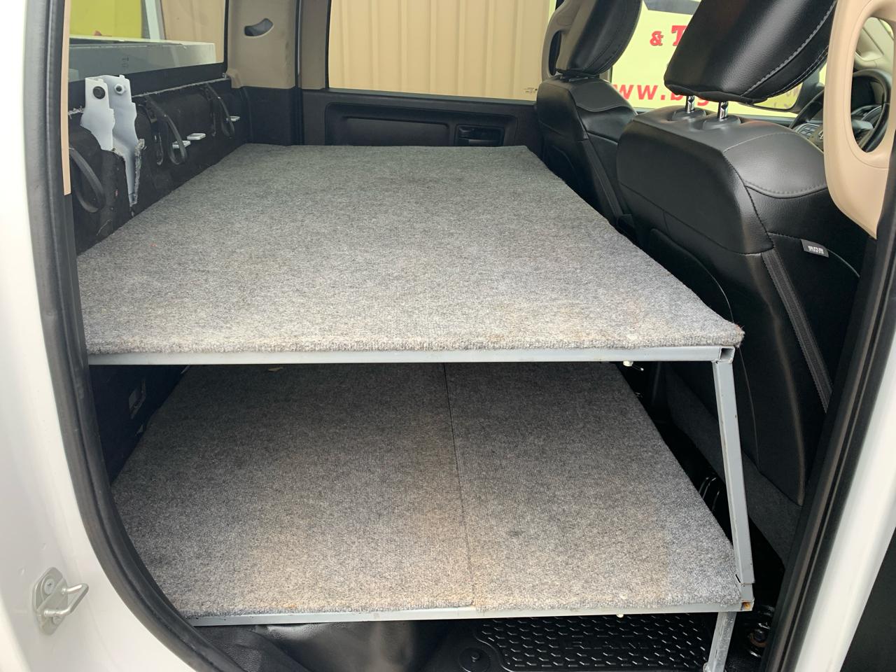 RAM 2500 Tradesman 4x2 Crew Cab 8' Box 2020