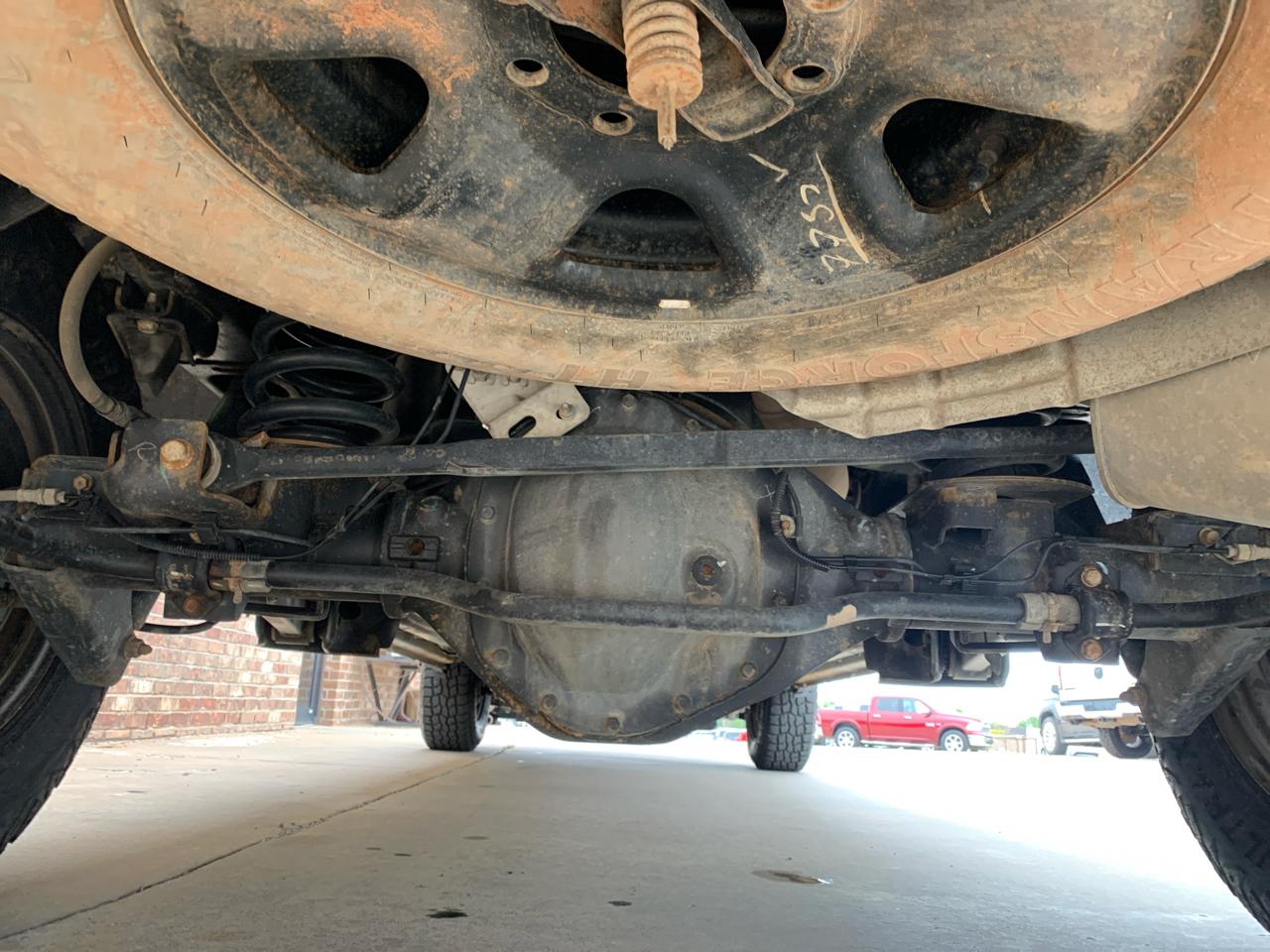 RAM 2500 Tradesman 4x2 Crew Cab 8' Box 2020