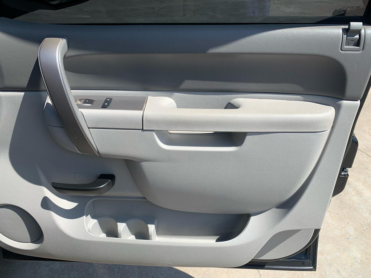 Chevrolet Silverado 1500 2WD Reg Cab 119.0" Work Truck 2013