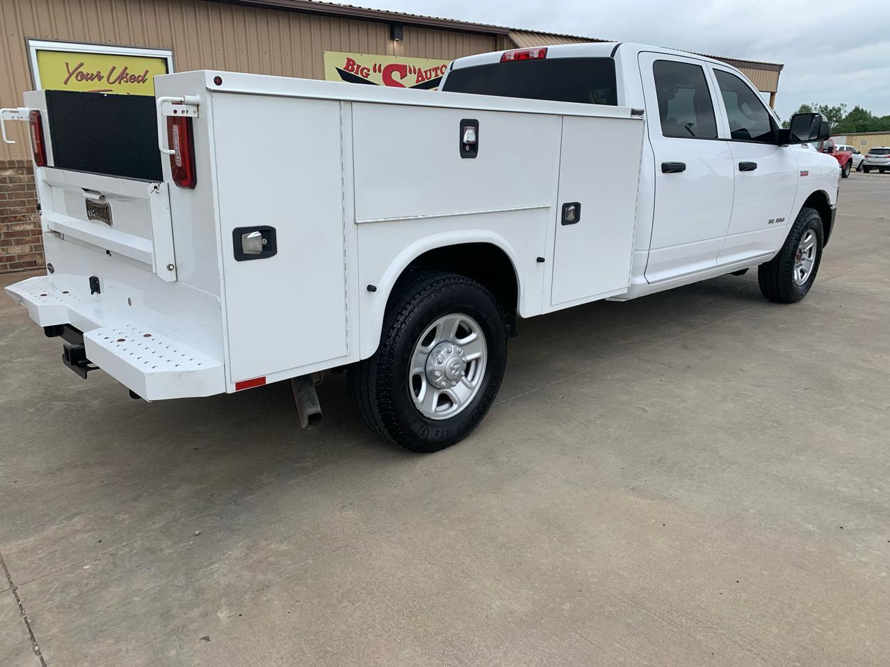 RAM 2500 Tradesman 4x2 Crew Cab 8' Box 2020