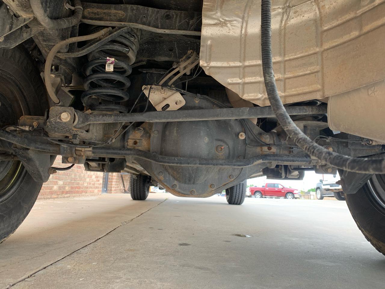 RAM 2500 Tradesman 4x2 Crew Cab 8' Box 2020