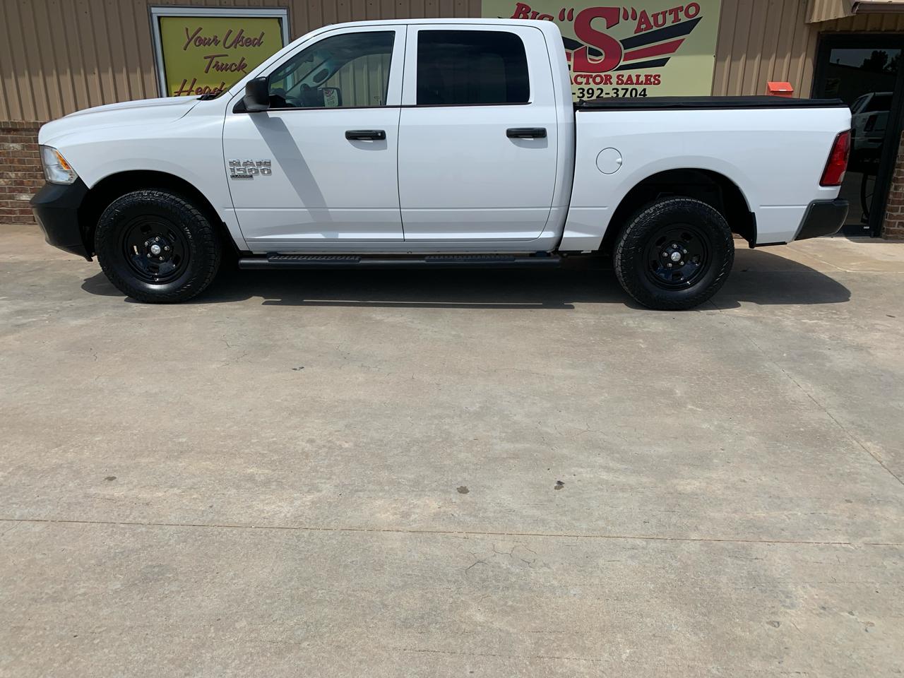 RAM 1500 Classic Tradesman 4x4 Crew Cab 5'7" Box 2021