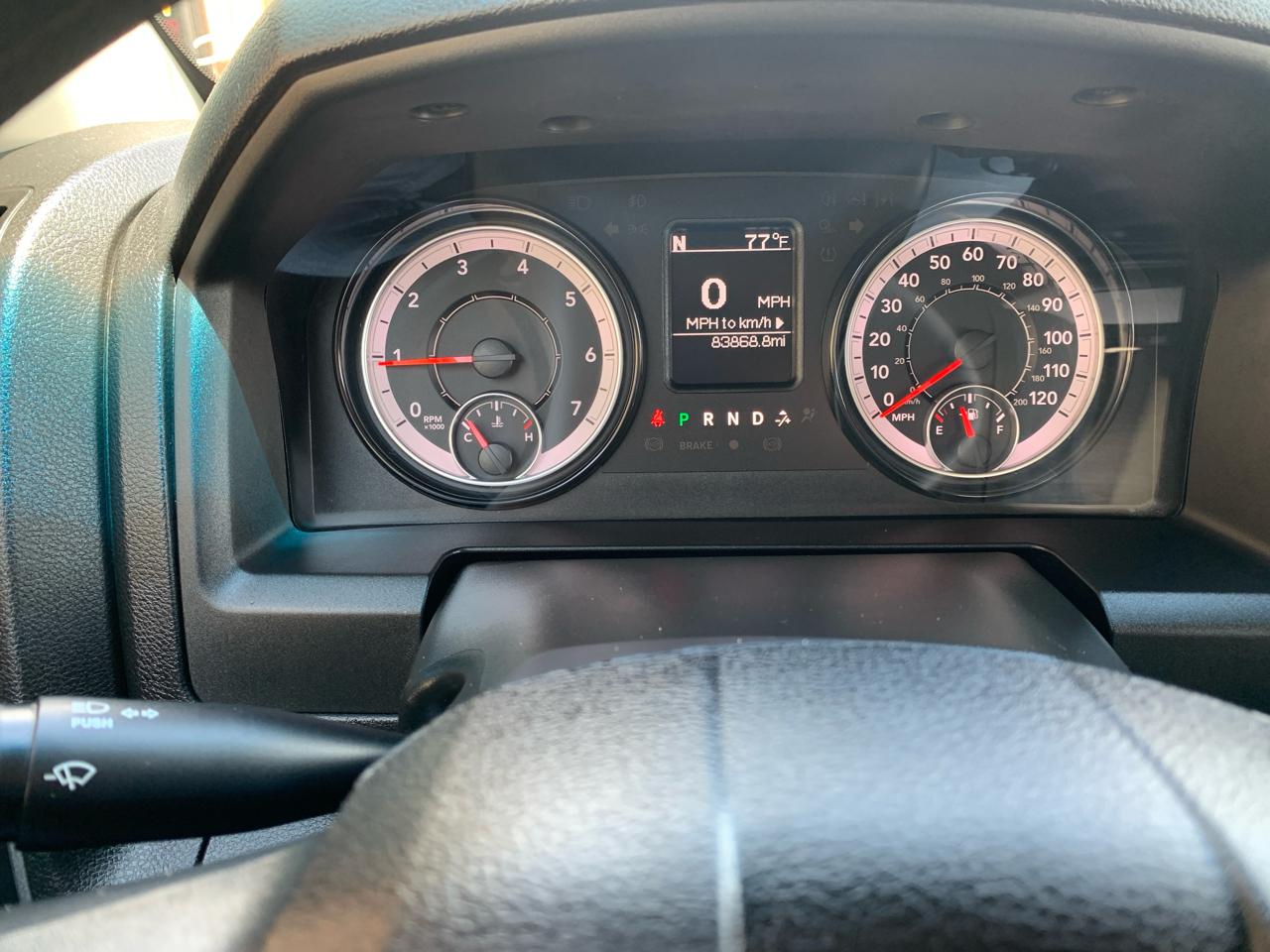 RAM 1500 Classic Tradesman 4x4 Crew Cab 5'7" Box 2021