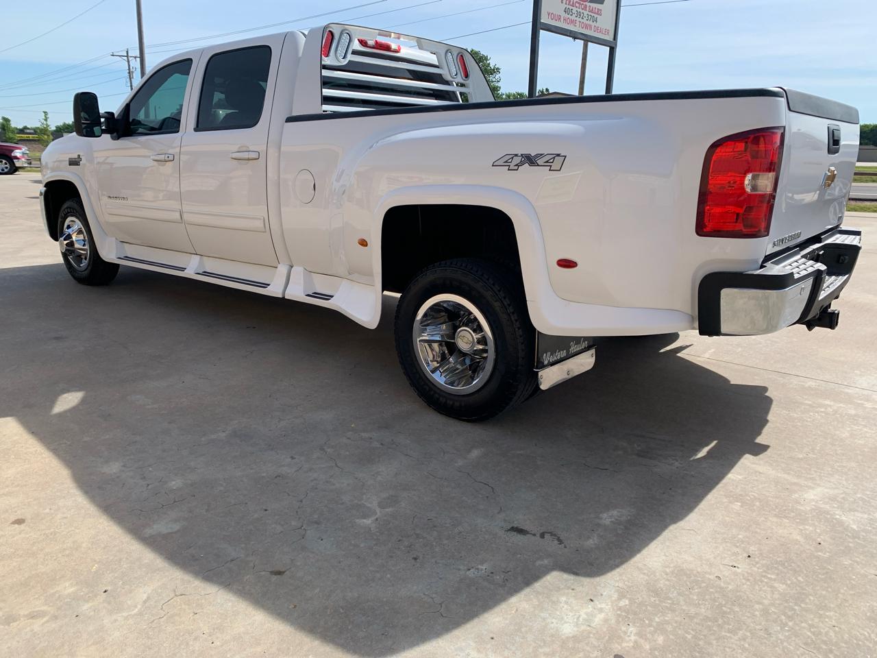 Chevrolet Silverado 3500HD 4WD Crew Cab 167" DRW LTZ 2010