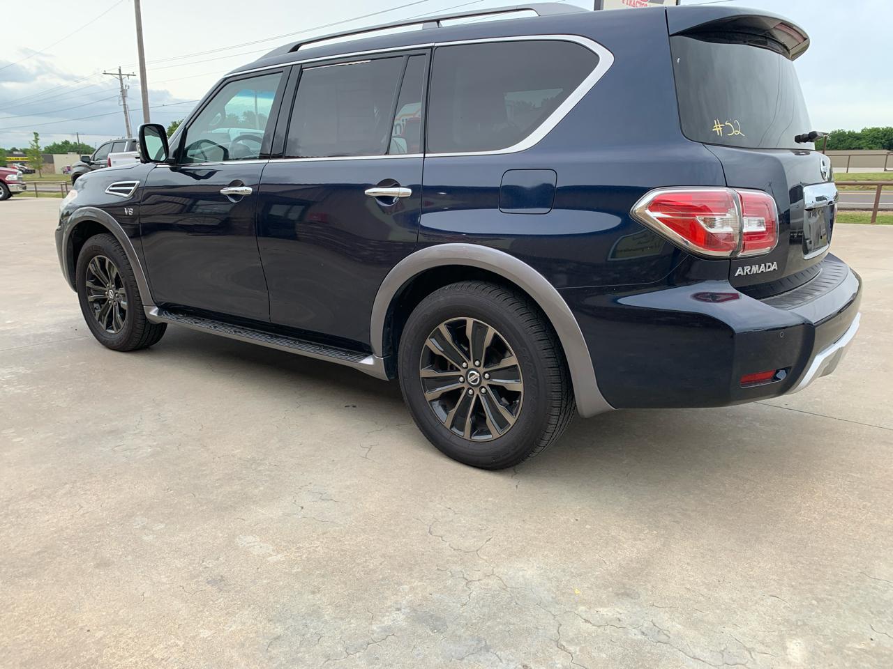 Nissan Armada 4x2 Platinum 2017