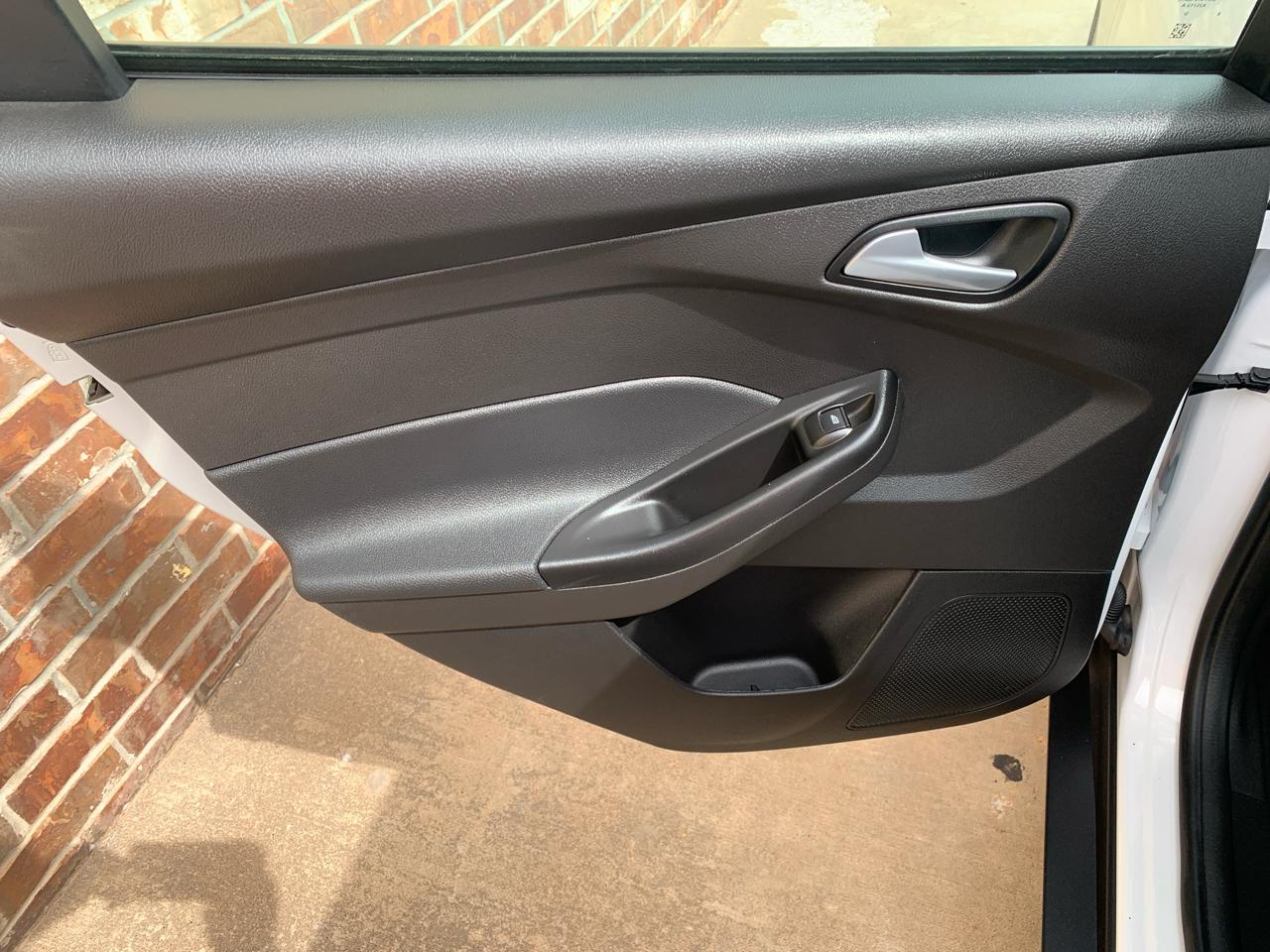 Ford Focus SE Sedan 2018