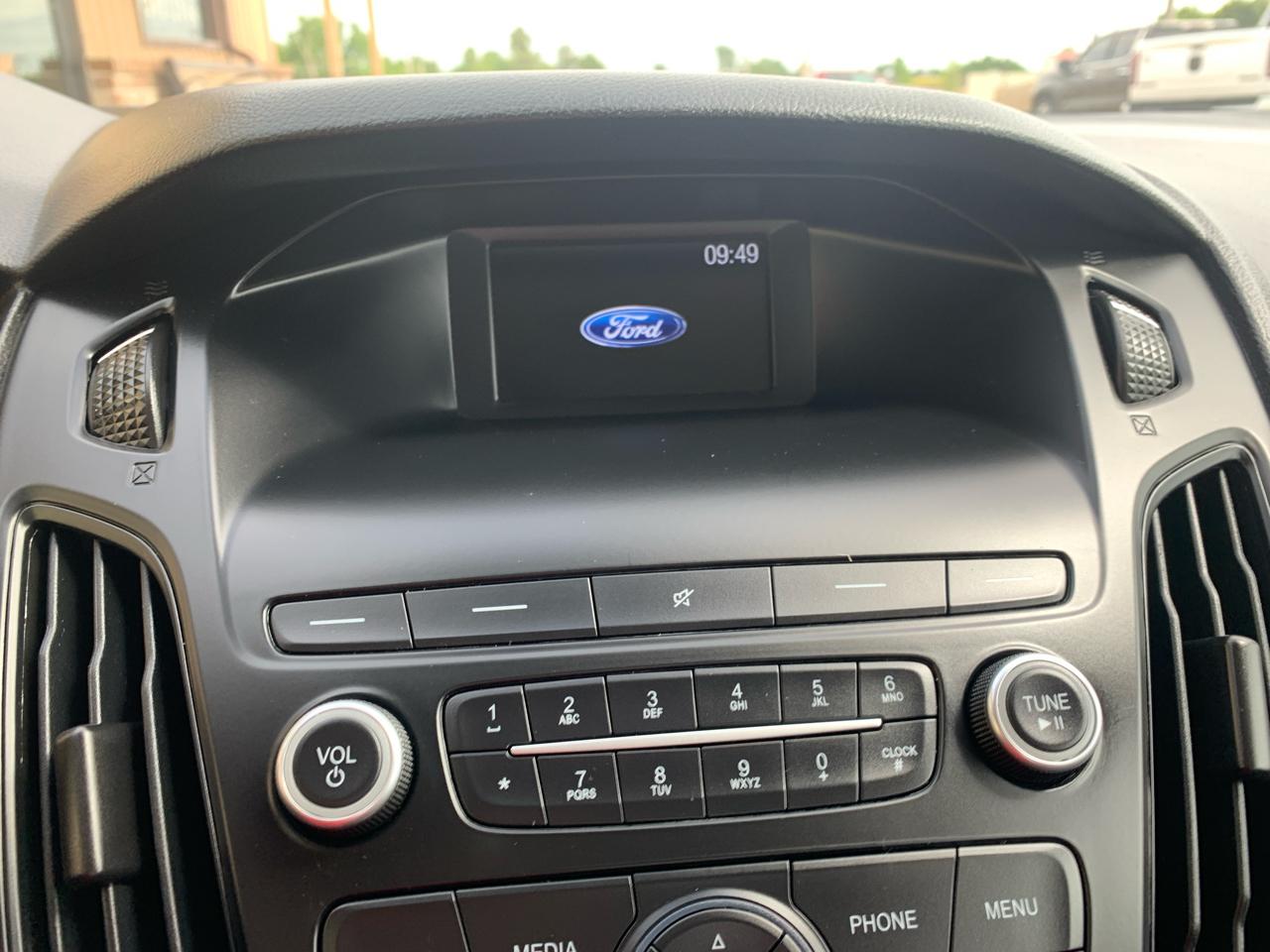 Ford Focus SE Sedan 2018