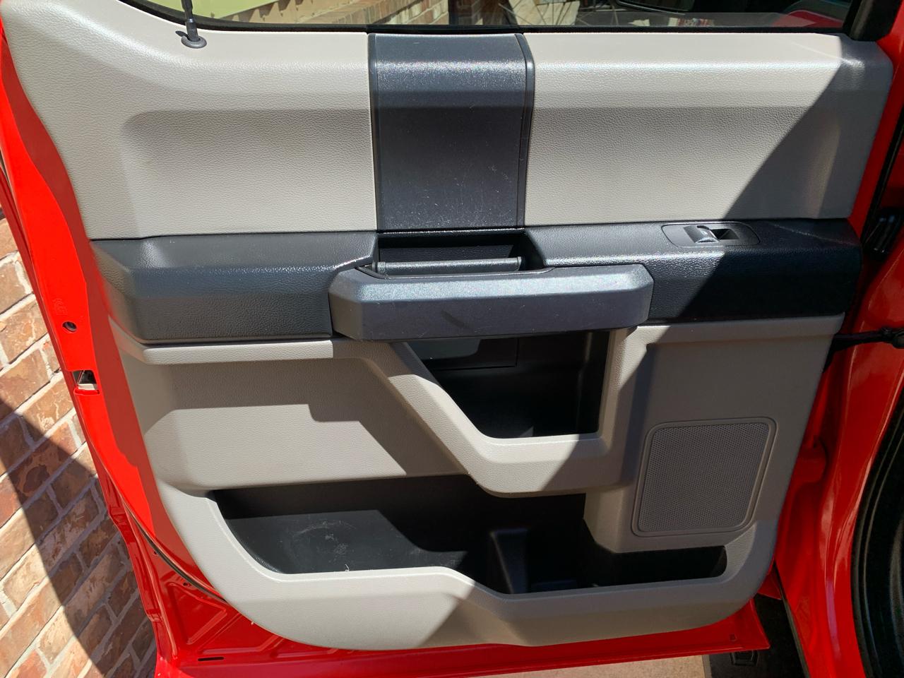 Ford F-150 2WD SuperCrew 145" STX 2020
