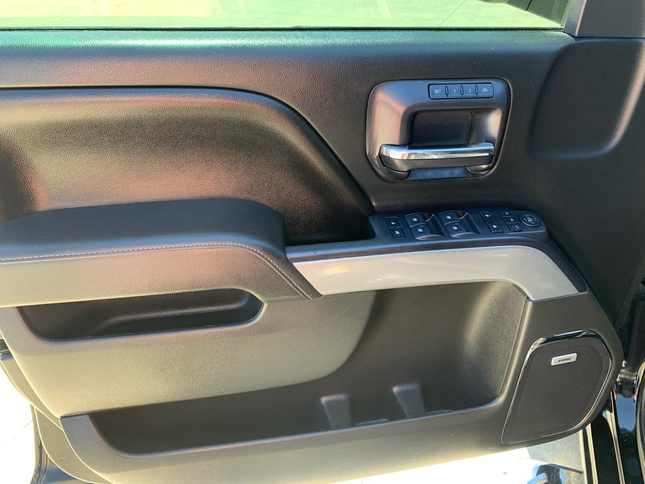 Chevrolet Silverado 1500 4WD Crew Cab 153.0" LTZ w/2LZ 2015