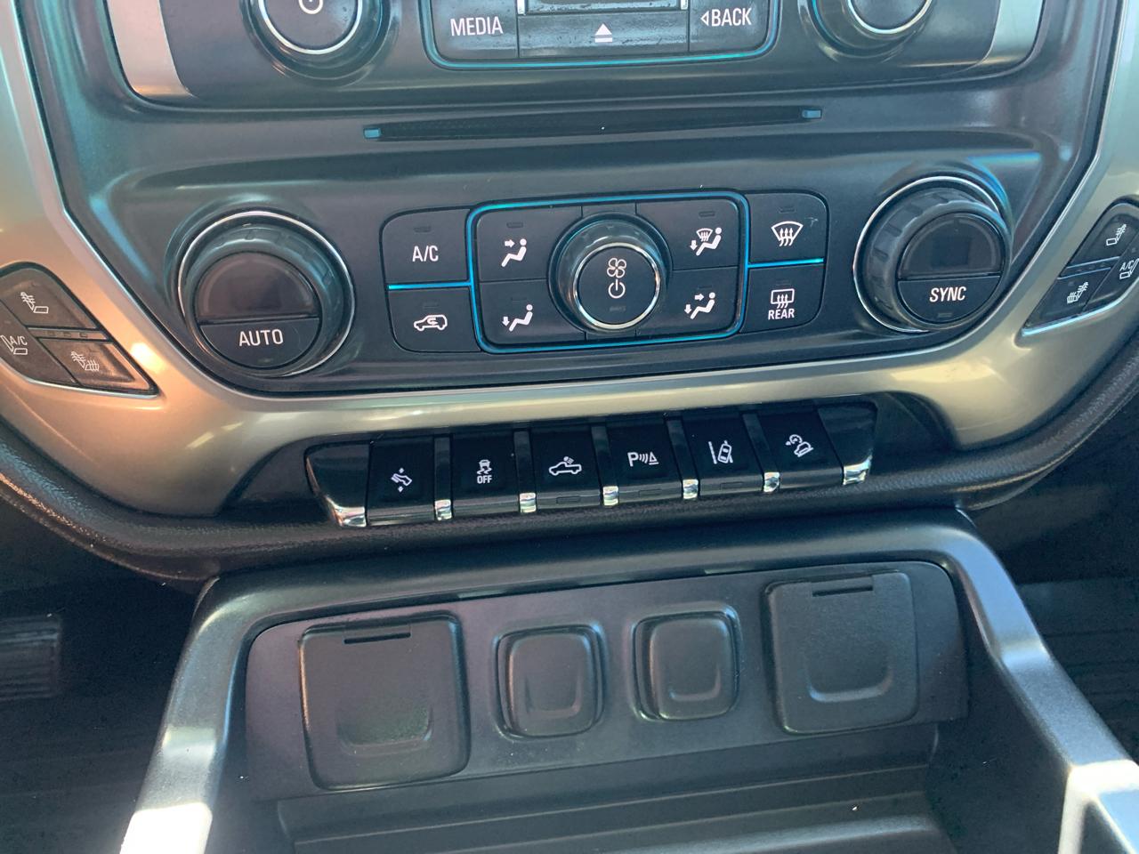 Chevrolet Silverado 1500 4WD Crew Cab 153.0" LTZ w/2LZ 2015