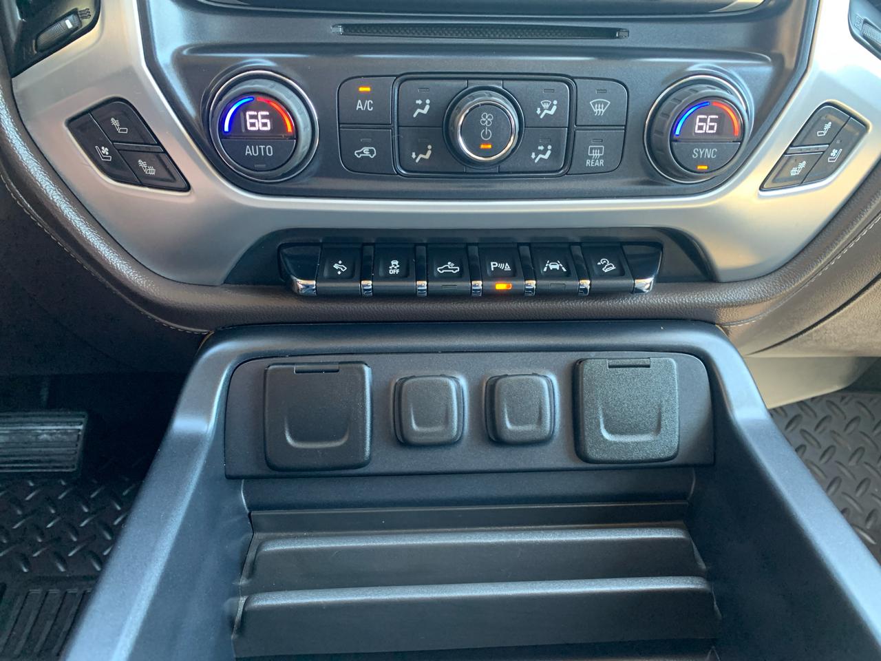 GMC Sierra 1500 4WD Crew Cab 143.5" SLT 2016