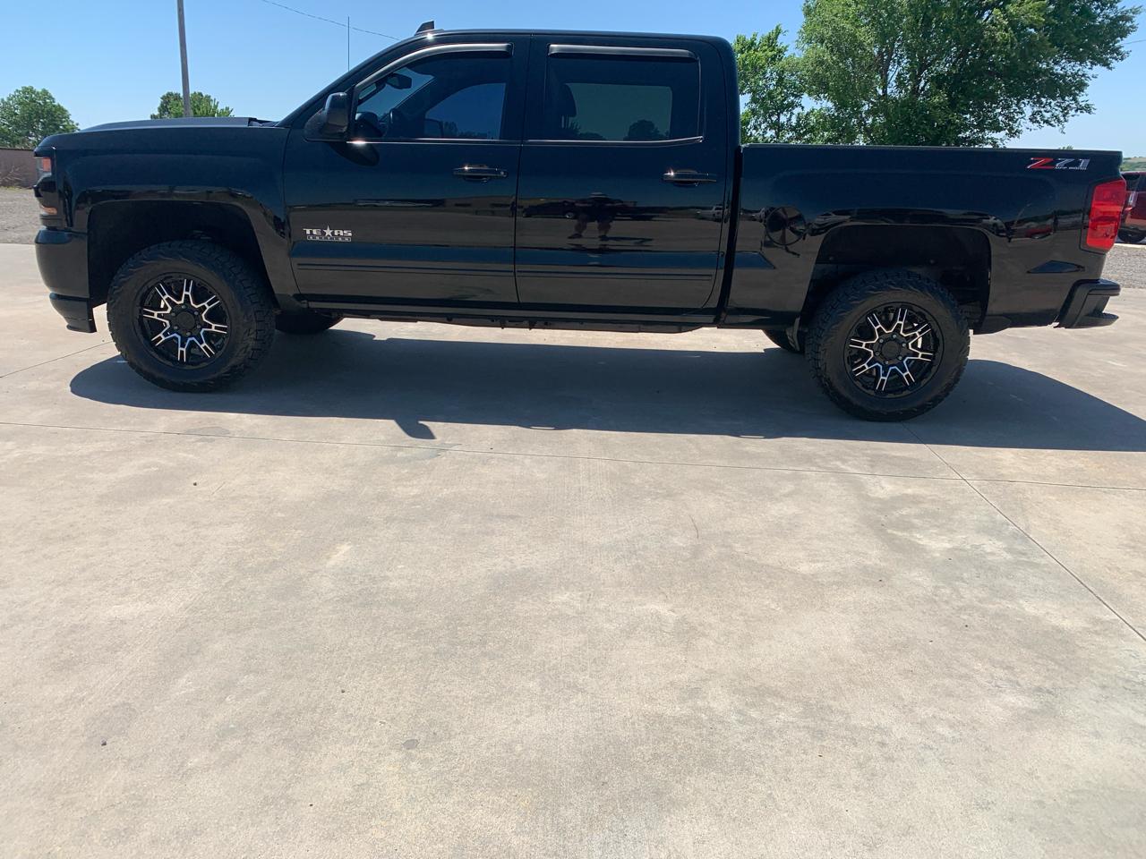 Chevrolet Silverado 1500 4WD Crew Cab 143.5" LT w/2LT 2018
