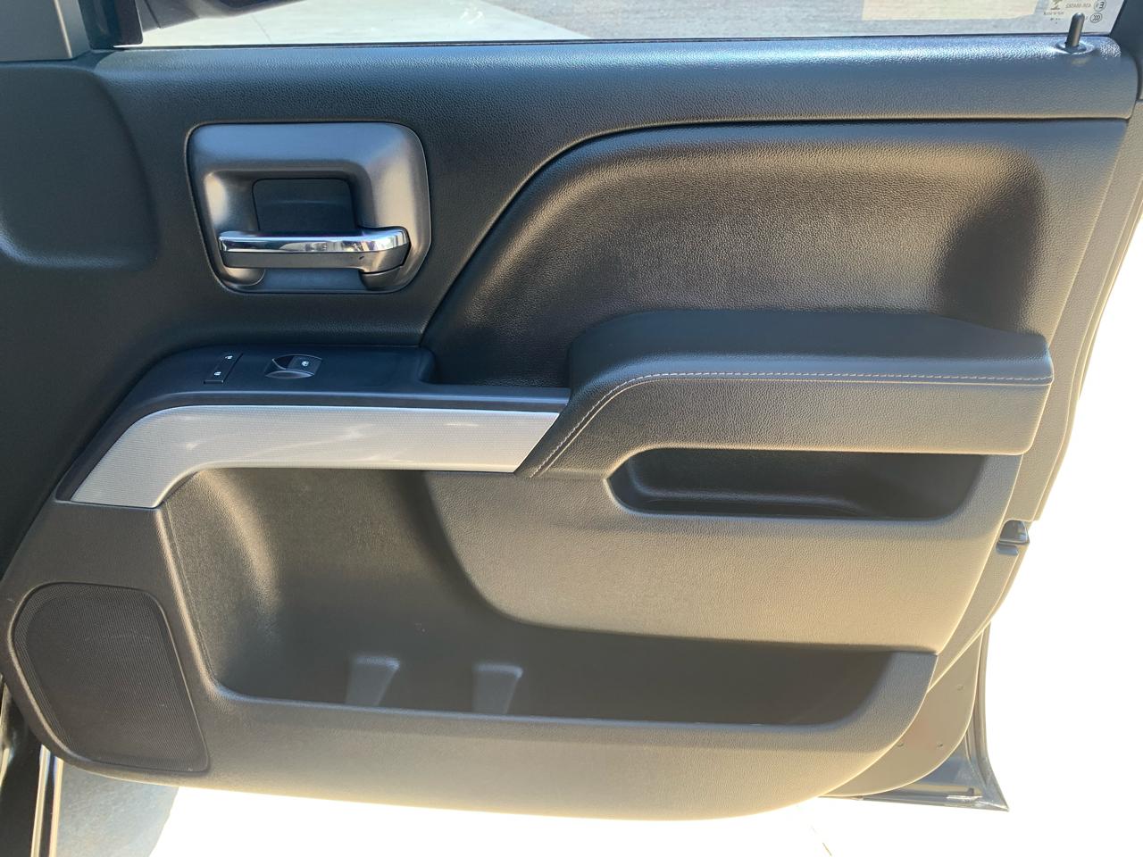 Chevrolet Silverado 1500 4WD Crew Cab 143.5" LT w/2LT 2018
