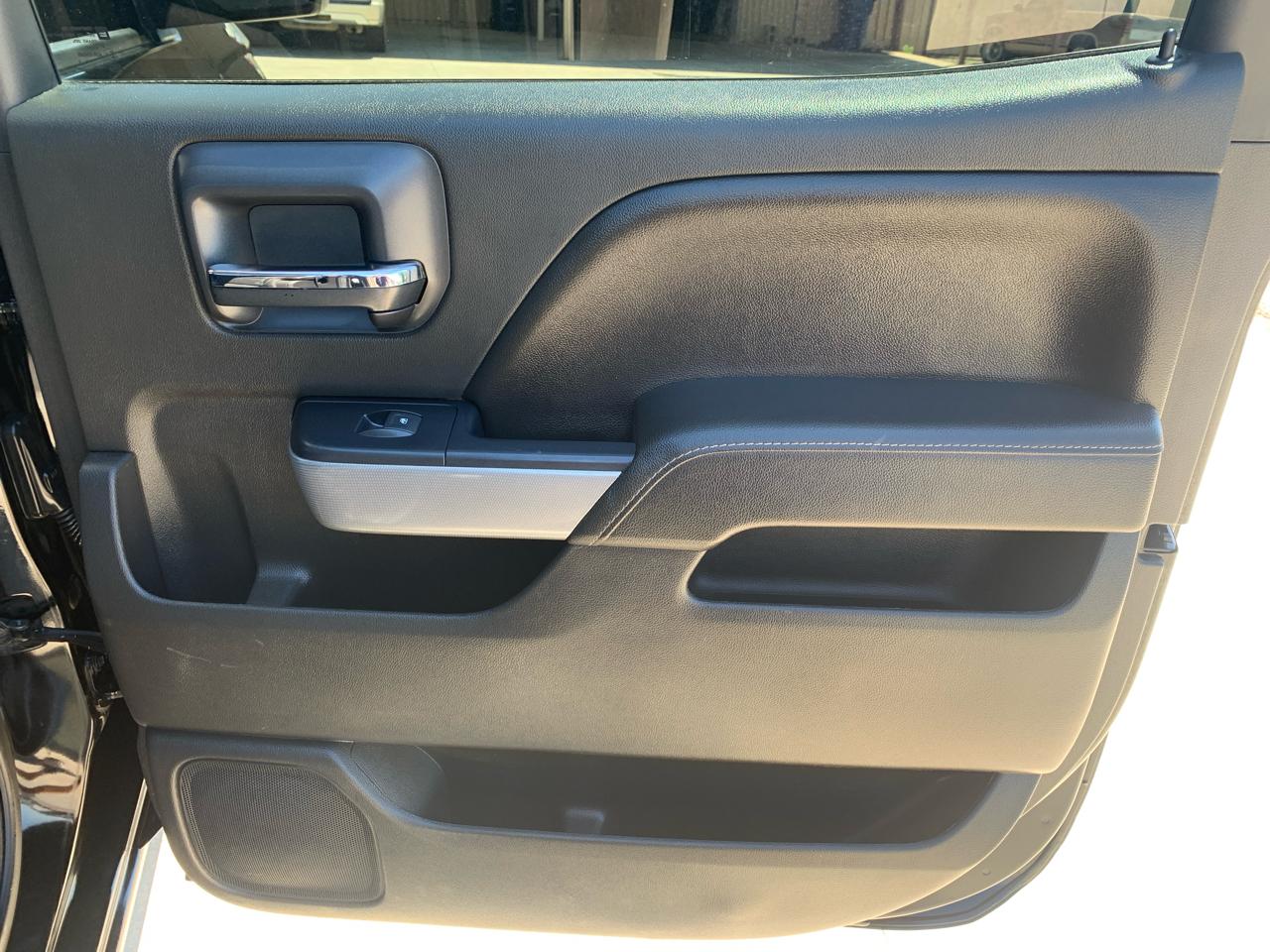 Chevrolet Silverado 1500 4WD Crew Cab 143.5" LT w/2LT 2018