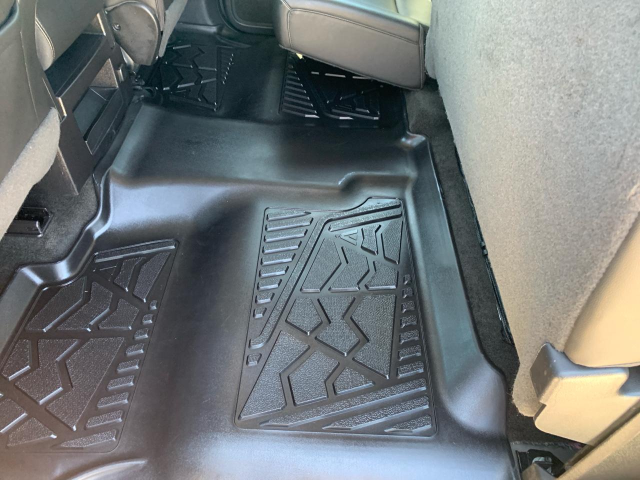 Chevrolet Silverado 1500 4WD Crew Cab 143.5" LT w/2LT 2018
