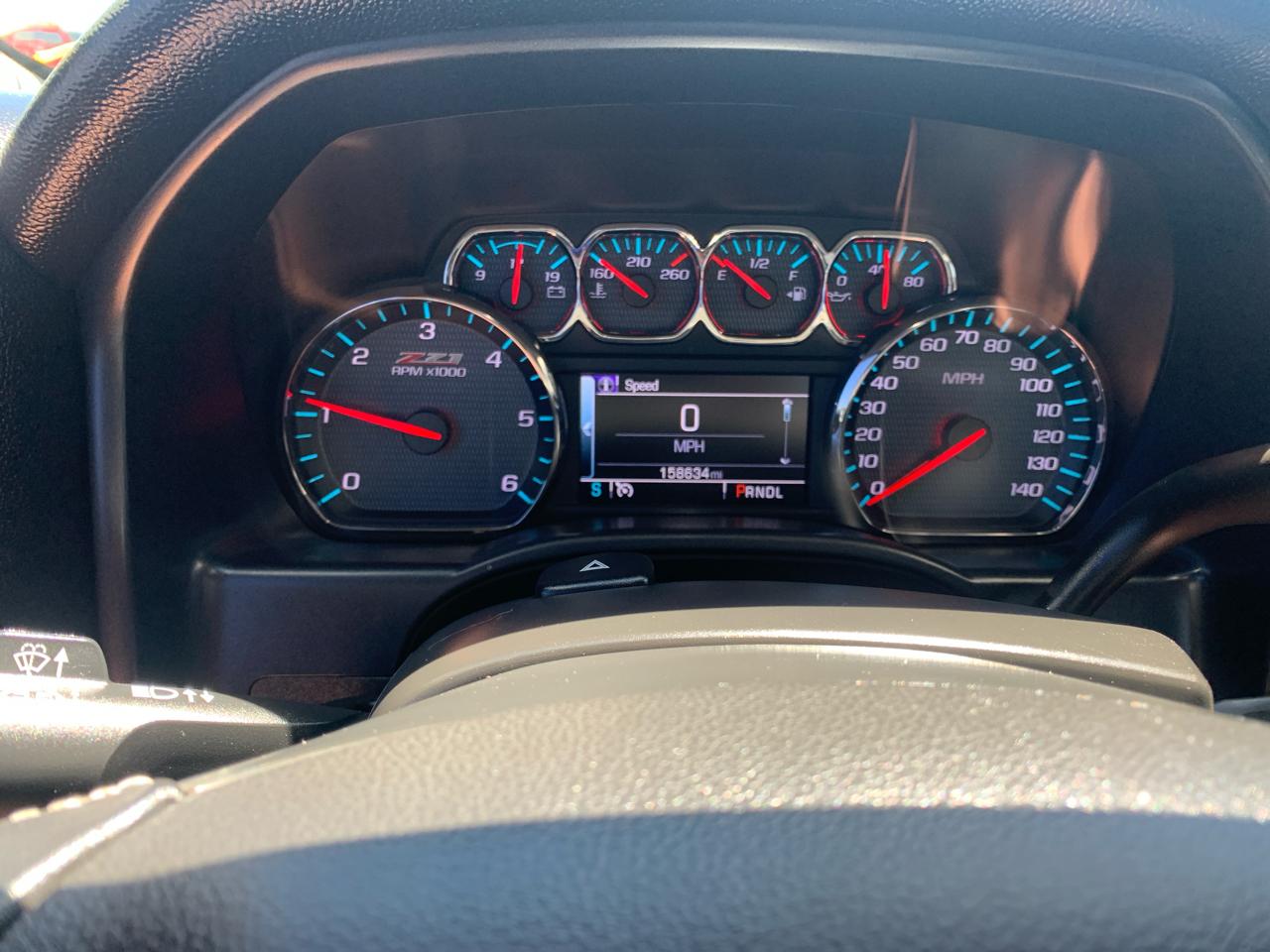 Chevrolet Silverado 1500 4WD Crew Cab 143.5" LT w/2LT 2018