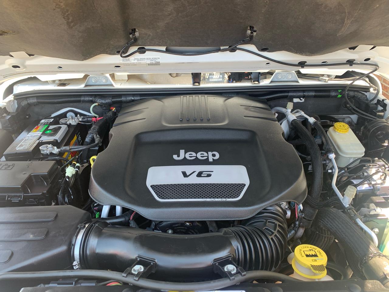 Jeep Wrangler Sahara  2015