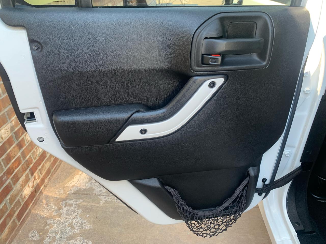 Jeep Wrangler Sahara  2015