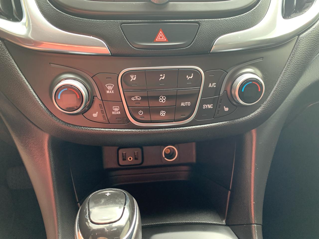 Chevrolet Equinox AWD 4dr LT w/2LT 2018