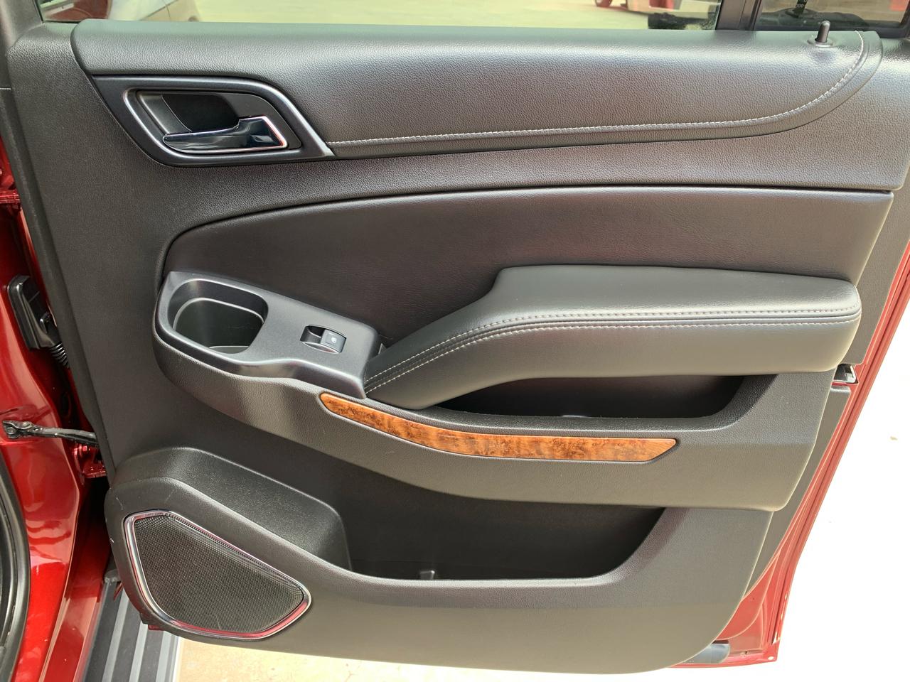 Chevrolet Suburban 4WD 4dr 1500 Premier 2018