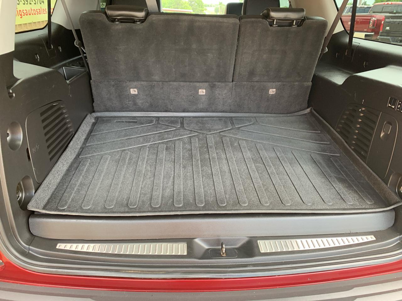 Chevrolet Suburban 4WD 4dr 1500 Premier 2018