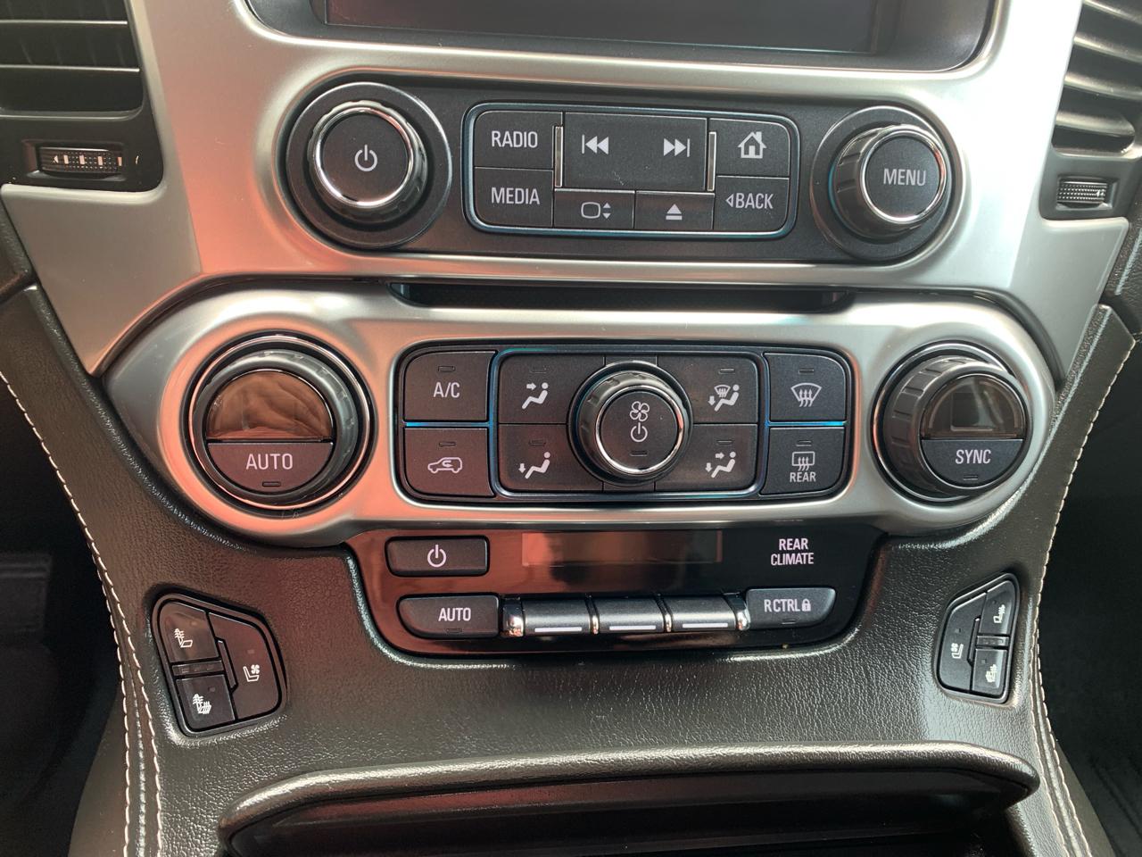 Chevrolet Suburban 4WD 4dr 1500 Premier 2018