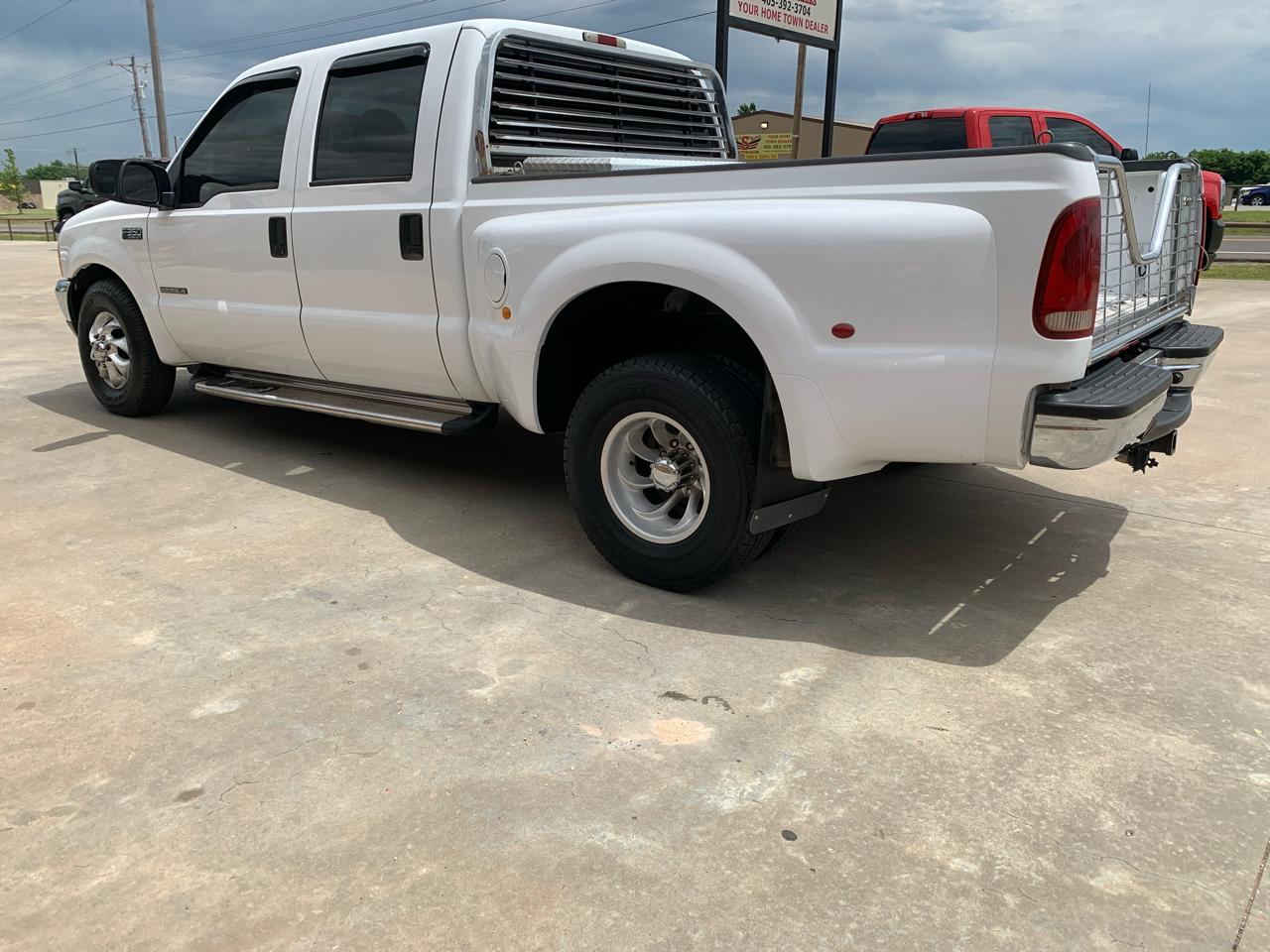 Ford Super Duty F-350 DRW Crew Cab 156" Lariat 2001
